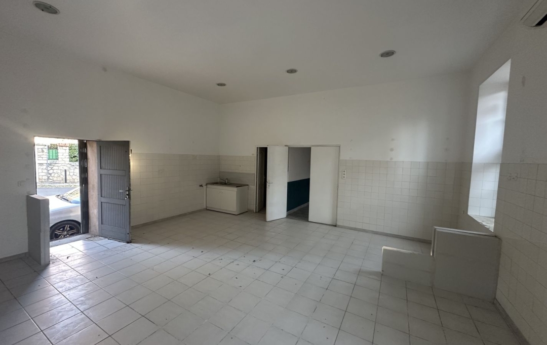 Annonces MANDUEL : Autres | NIMES (30000) | 562 m2 | 472 500 € 